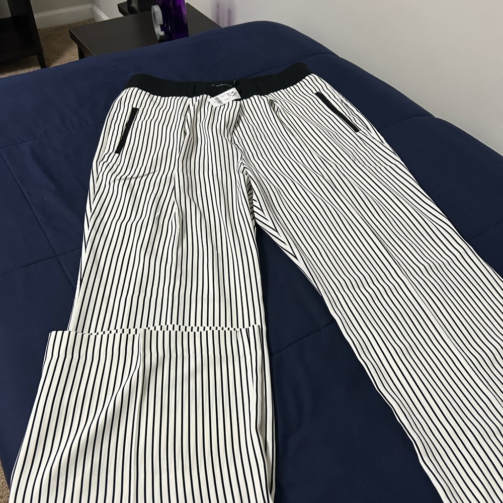 New York & Company black and White Striped Wide Leg Pants
